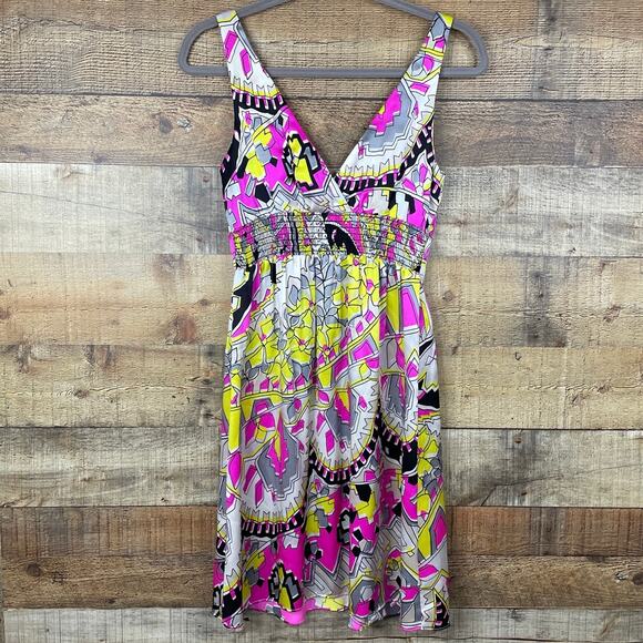 Alice & Trixie Sleeveless V-Neck 100% Silk Dress Size Medium - Picture 6 of 9